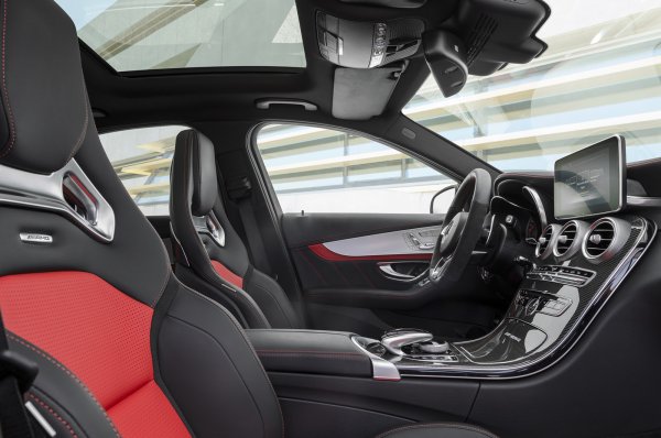 Mercedes-Benz C63 AMG S / Mercedes-Benz C63 AMG