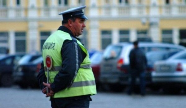 Досега шофьор, който не си носи книжката или документите на автомобила, се глобяваше само с 10 лева. Занапред размерът на глобата се утроява. 
