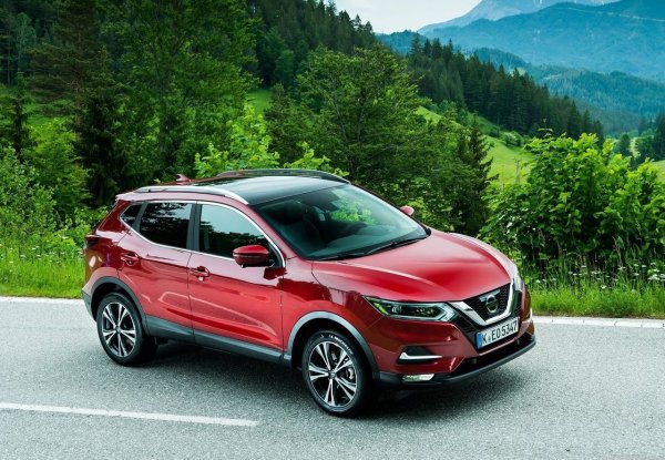Една от най-популярните CVT на пазара е Nissan Jatco 016E. Тя се се среща под капака на трите SUV-модела на японския автомобилен производител за Европа - Qashqai, X-Trail и Juke, както и на Mitsubishi ASX, Eclipse Cross и Outlander. Някои модели на Renault - като Koleos и Fluence, също са оборудвани с тази скоростна кутия.