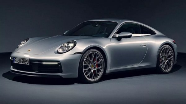 Друг модел с дълга историята от този списък. Произвежда се от далечната 1963 г., като има няколко вида каросерия - купе, кабриолет и тарга с много възможности за изпълнение (Carrera, Turbo, GT2 и GT3). Без съмнение именно серия 911 донесе световна слава на Porsche, като за близо 6 десетилетия тя не изневери на разпознаваемия си имидж и на задното разположение на двигателя.

Задвижването може да бъде както към задния мост, така и към четиритите колела. А целевата аудитория на Porsche 911 са богатите хора, които искат сами да карат колите си. Цените на модела стартират от 105 000 евро.