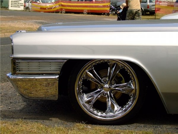 Cadillac Coupe de Ville 1965