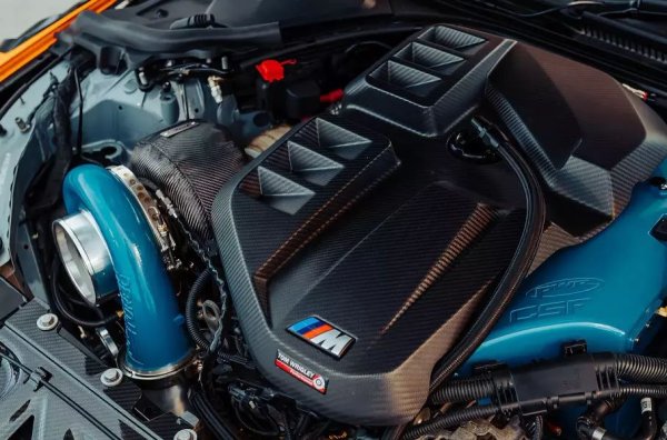 Британските тунинг спецове от R44 Performance и Tom Wrigley Performance създадоха един от най-екстремните варианти на новото BMW M2. Мощността на двигателя беше увеличена до 1500 к.с., автоматичната скоростна кутия беше подсилена, а трансмисията за задвижване на всички колела взета от M3. Само няколко панела на каросерията и някои компоненти на окачването останаха непокътнати. За всичко това двете ателиета похарчиха 250 000 долара.
