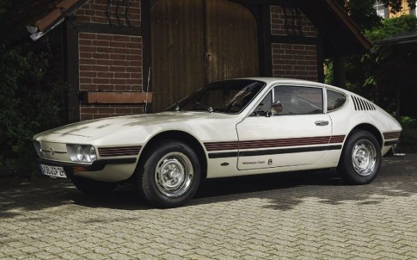 Мнозина знаят, че модели на Volkswagen масово се произвеждат в Южна Америка. Купето Volkswagen SP 2 обаче доста рядко и в Европа почти не се среща. Неговият дизайн е създаден в Бразилия. Моторът е 1,7-литров със 75 к.с., като също е поставен отзад. През периода 1973&ndash;1976 г. в Бразилия са произведени над 11 000 бройки от този автомобил.