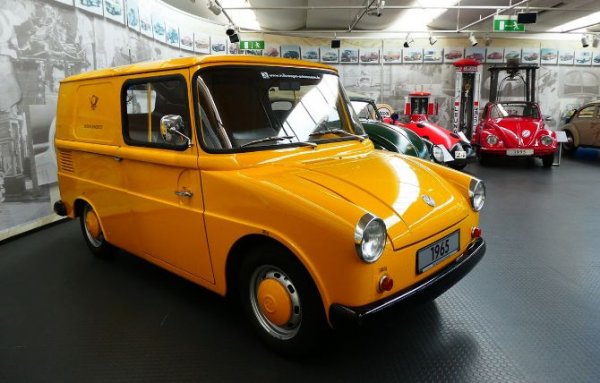 В началото на 60-те години се появява и автомобил, който няма нищо общо със спорта. Това е ванът Volkswagen Type 147, в чиято задна част се монтират двигатели с обем 1,2 или 1,3 литра. Моделът е разработен съвместно с компанията Westfalia, произвеждаща кемпери на базата на Volkswagen Transporter. Машините са направени специално за пощенските служби, като от модела са произведени 6139 бройк. От тях около 200 са запазени до наши дни.