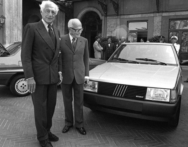 "Италия преглъща всичко. Нейната сила е в слабите й структури, в гъвкавостта на политиците, в приспособимостта на самите италианци". 
