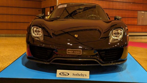 2014 Porsche 918 'Weissach' Spyder 