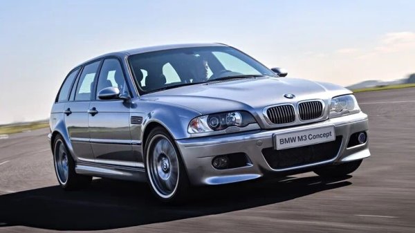 Днешният M3 Touring се появява едва през 2022 г., но BMW има идея за спортно комби още по времето на поколението E46. Концептът показва, че моделът може да бъде създаден с помощта на съществуващото производствено оборудване, без да се правят огромни инвестиции в нова инструментална екипировка.

Дизайнерите дори намират решения за сложни елементи като задните врати и създават концепция, близка до сериен автомобил. Въпреки това BMW чака още две десетилетия, преди да пусне първия истински M3 Touring.
