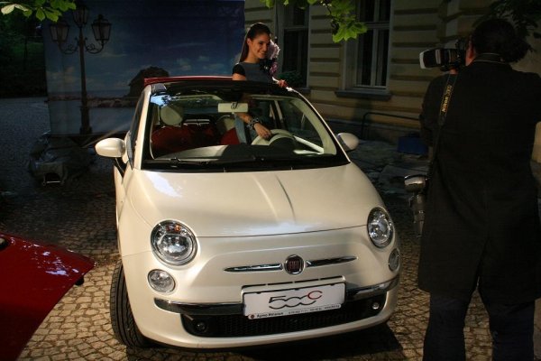 Българската премиера на Fiat 500C - кабрио версията на познатото бижу Fiat 500 