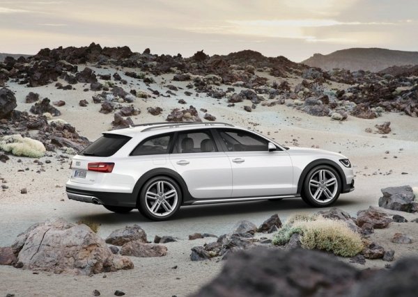 <p><a href="http://www.automedia.bg/news/article_18385.html"><strong>Автомобил на годината на Playboy 2013</strong></a><br /><br />В категорията за най-добър автомобил с разностранни способности е избран Audi А6 Allroad</p>