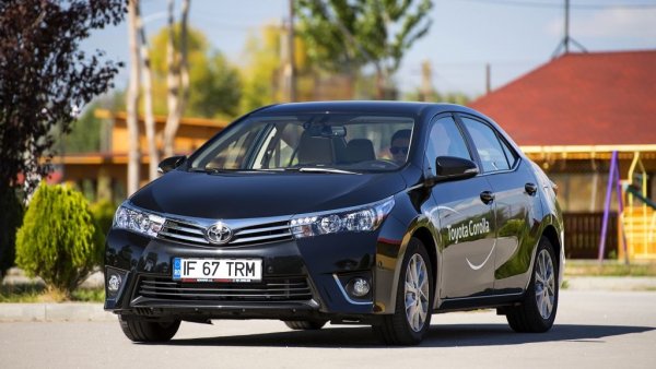 Почти половината от тези регистрации (752) се падат на нови автомобили. Както споменахме, тук не се включва статистиката за Corolla Verso.
