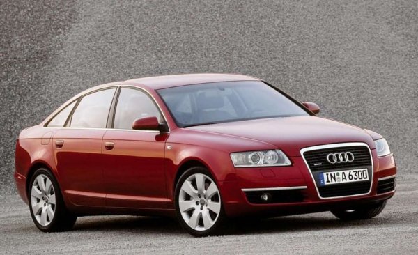 Ето ви го вече най-характерния тип автомобил за българския пазар - германски премиум на повече от 15 години. Само 2% от общия брой А6 (53) са нови коли. 
