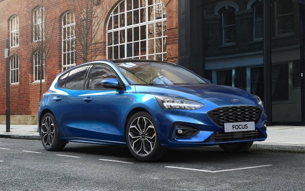 Засегнати модели: 12
Проблем с филтъра за твърди частици доведе до изтеглянето на над 760 000 дизелови автомобила Ford по целия свят, включително модели като Fiesta, Galaxy, Mondeo, Kuga, Ranger и Focus (на снимката), които са произведени между 2014-23. Имаше също акции за Tourneo Custom, Ranger и Transit Custom, както и за новия Mustang.
Бройки от Kuga, произведени между 2022-23, трябваше да се върнат в сервиза за подмяна на горивния инжектор, докато Bronco, Galaxy и S-Max също бяха засегнати от различни проблеми. Освен това проблем с прегряването наложи изтеглянето на по-стари екземпляри от S-Max, Galaxy, Kuga, Mondeo, Focus и C-Max, произведени между 2014-15.
