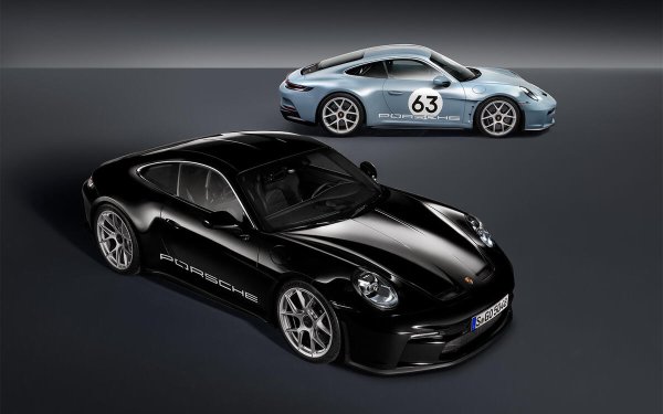 Засегнати модели: 6
В резултат на проблем със системата за закрепване на централното заключване на колелата, бяха изтеглени отделни бройки от 911 (992) Carrera GTS, Carrera 4 GTS, Turbo, Turbo S, GT3, GT3 RS и S/T (на снимката), произведени между 2023 и 2024. Този проблем също засегна отделни серии от 718 Cayman GT4 RS, 718 Spyder RS и Panamera, произведени през същия период.
В допълнение, Taycan беше изтеглен за проблеми със задните предпазни колани, както и заради дефект в акумулаторната клетка. 911 (992) имаше проблем с монтирането на предните и задните прозорци, а оригиналното поколение на Panamera бе отзовано за дефектен носач на предно дясно колело.
