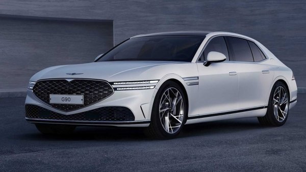 Докато корейската фирма Genesis, която е част от Hyundai Group, все още работи по пристигането си в Европа, на други пазари нейните модели се радват на сериозен интерес. И ако за комбито Genesis G70 Shooting Brake вече е сигурно, че ще се появи на Стария континент, то същото не важи за луксозния седан G90.