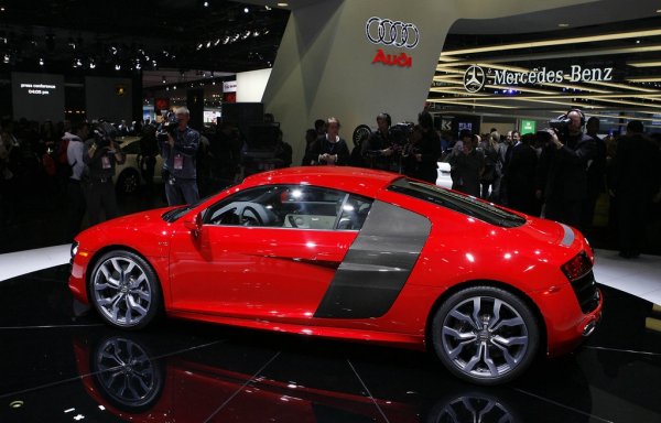 Премиерата на Аudi R8 V10 на автосалона в Детройт