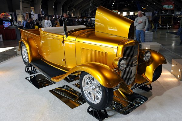 Кадри от тазгодишното американско автоизложение "Grand National Roadster Show"