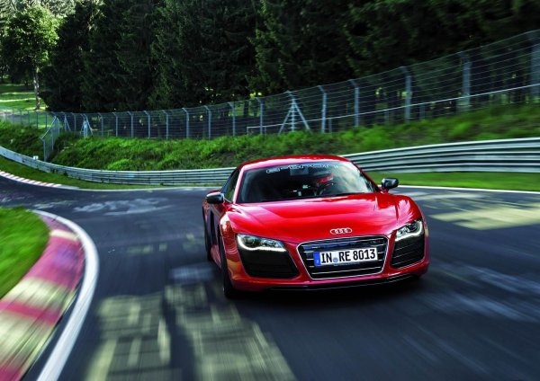 Audi R8 e-tron няма да се произвежда