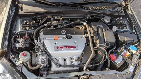 Този автомобил в добро състояние струва 20 000 долара и е доста забавен, така че спокойно може да бъде отличен избор.
