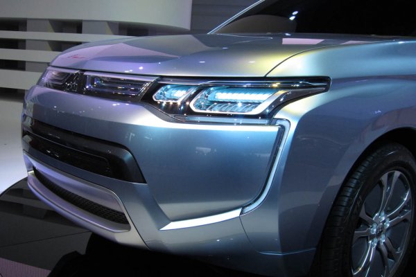 Токио 2011 - Mitsubishi PX-MiEV II