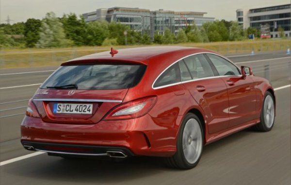 Фейслифтът на семейството CLS от второ поколение се състоя през септември 2014 г. - както седанът, така и комбито Shooting Brake бяха актуализирани. Външно колата се е променила главно в предната част - считаните по-рано модерни пълни LED-фарове вече са част от основното оборудване, броните и решетката също са променени. В тази форма второто поколение CLS се произвежда до 2018 г. 