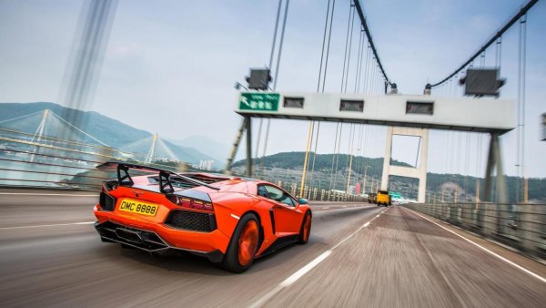 Aventador Molto Veloce