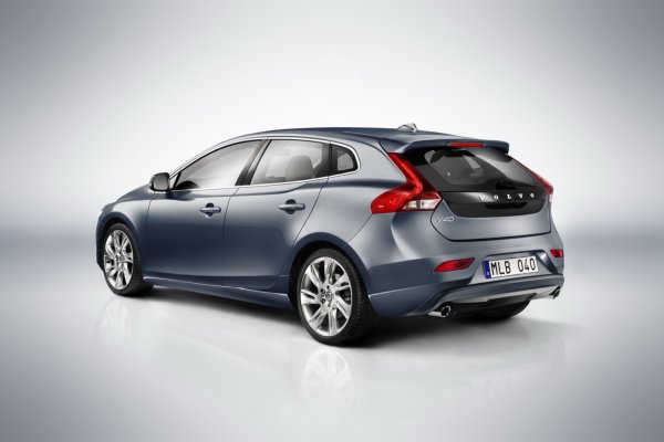Volvo V40