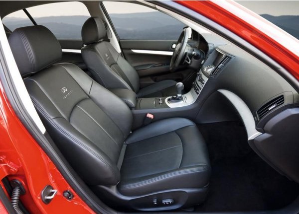 Infiniti G37 - модел 2009