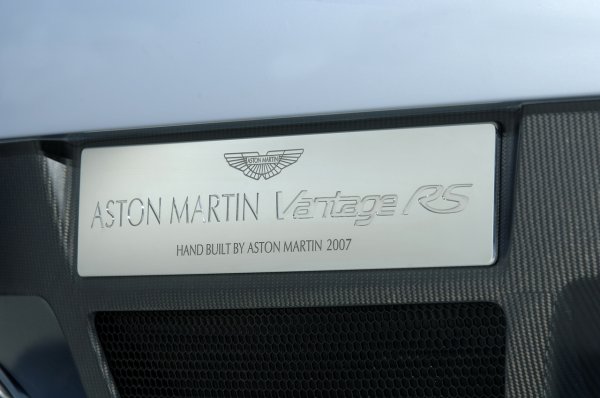 Aston Martin V12 Vantage RS Concept 