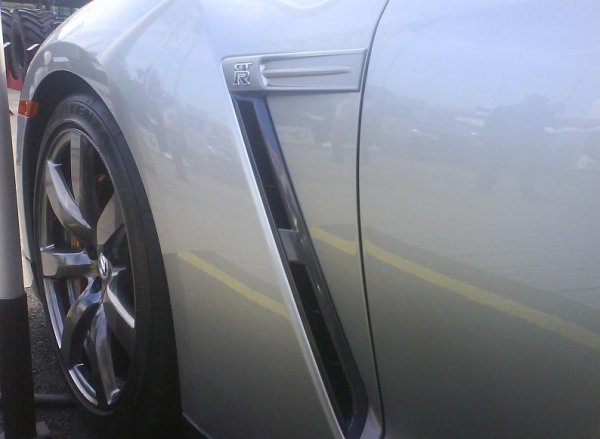 Nissan GT-R