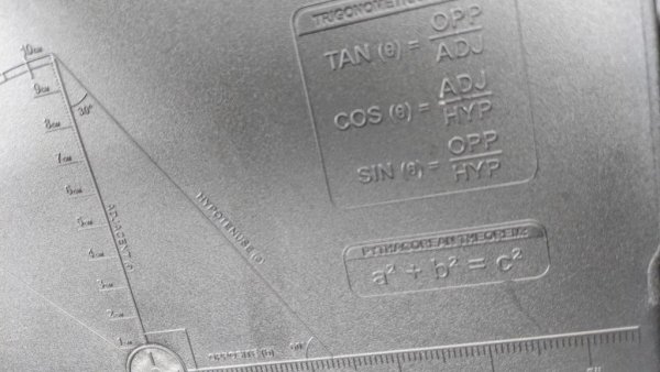 Този пикап разполага дори с Питагоровата теорема, ако внезапно ви притрябва