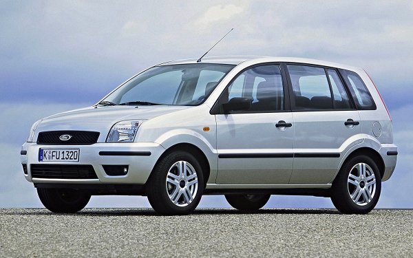 Компактните ;одели често попадат в класациите за надеждност, като това се дължи и на по-евтината им конструкция. Микрованът Fision, който се сглобява в Германия от 2002 година, е сред най-здравите автомобили на възраст близо 20 години. Моделът се предлага с прости атмосферни мотори с обем 1,4 или 1,6 литра, като и със здраво окачване с голям клирънс. Единственият минус е евтиният салон.