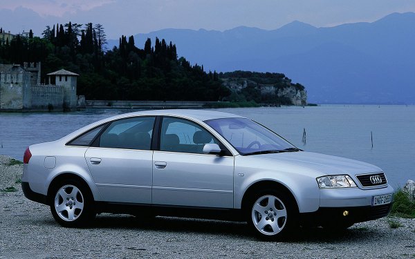 Второто поколение на Audi A6 е начело в рейтинга за надеждност на ADAC още от 15 години и нещата до ден-днешен не са се променили. Новите версии стабилно влизат в челото на моделите до 3 или 5 години, а по-старите са начело при тези над 10 години. Причината и тук е използването на атмосферните мотори, които са доста надеждни. За съжаление, същото не важи за пневматичното окачване и вариаторната скоростна кутия.