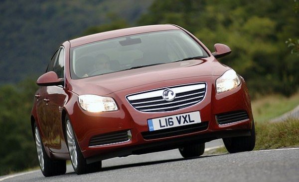 Друг сравнително популярен избор сред британците е семейният седан Insignia. За съжаление на тези, които го управляват, този модел не е твърде надежден - 58.3% 