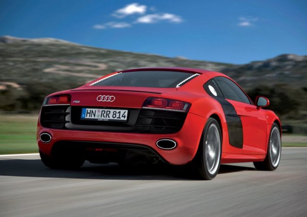 Аudi R8 V10