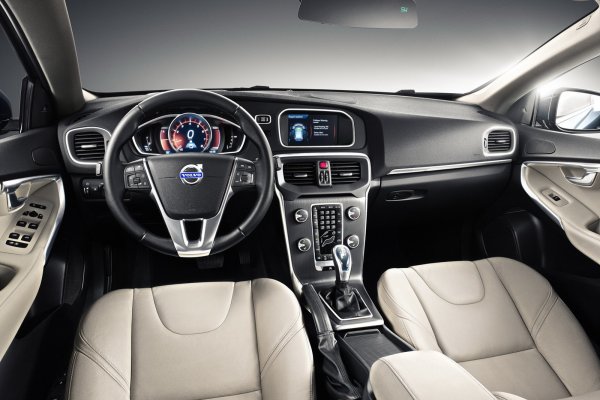 Volvo V40