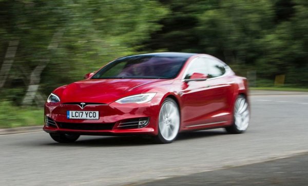 Цена като нов през 2017: 90 000 лири
Цена след три години: 58 122 лири 
Загубена стойност: 31 878 лири
