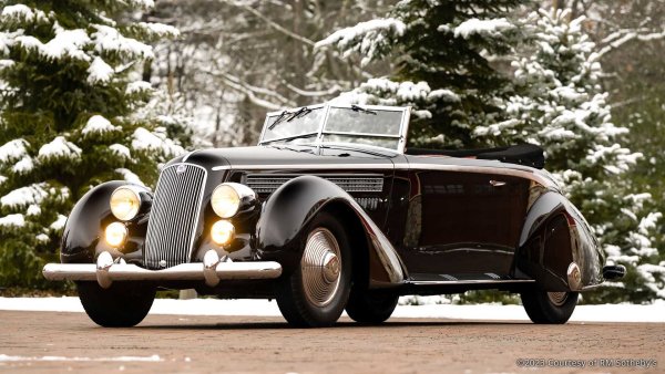 Оценка: 2 000 000-2 400 000 долара

Смята се, че това е един от шестте екземпляра, произведени от Lancia от преди войната. Един от предишните собственици на открития автомобил с V8 е Ерик Клептън. Освен всичко друго, колата е реставрирана от Pininfarina през 1965 г. През 2016 г. е завършена цялостна реставрация. Настоящият собственик оттогава е вложил още 100 000 долара в довършителни работи. Lancia идва с трофеи от конкурса в Пебъл Бийч, както и с документи от Pininfarina, удостоверяващи нейната автентичност.