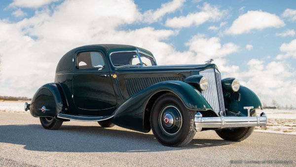 Оценка: 2 250 000-3 000 000 долара 

Произведени са само четири екземпляра от този автомобил. Това е първият от тях. Под предния капак има 7,3-литров дванадесетцилиндров двигател с мощност 160 к.с. Заради рационализирания си дизайн, Packard е наречен „Американският магистрален куриер" във връзка с магистралния куриер Mercedes 500K. Тази кола е само реставрирана и се смята за един от най-впечатляващите автомобили на Packard в света.