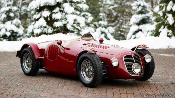 Оценка: 2 800 000- 3 400 000 долара

Тази кола вероятно е номер 11 от 52 произведени екземпляра. По време на представяне на клиента през 1953 г., това Maserati е управлявано от Хуан-Мануел Фанджо.

По-късно возилото заминава за САЩ, където няколко пъти сменя собственика си. През 1965 г. пос капака е инсталиран двигател Chevy V8. По-късно A6GCS/53 е старателно възстановен до първоначалното си състояние, включително съответстващ двигател с правилния номер.

Колата успешно завърши ралито „Mille Miglia Storica”, като идва със сертификат за наследство на FIA, както и исторически снимки, снимки на възстановяването и сметки за обслужване.