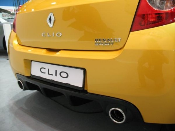 Renault Clio RS / Автомобилен салон София 2009