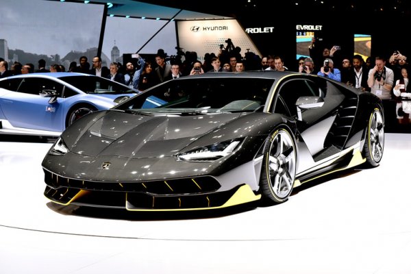 Lamborghini Centenario LP770-4