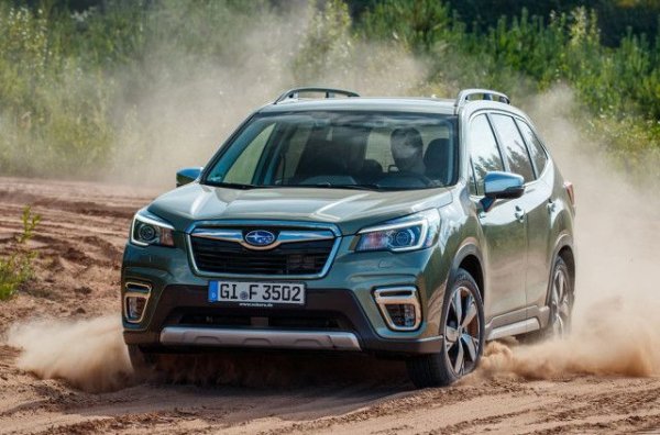 Той попада в списъка за девети пореден път, като получава похвали за неговия ефективен и просторен дизайн и икономия на гориво. Освен това Forester e фокусr,dk върху безопасността, представя се страхотно на пътните тестове и предлага висока надеждност.