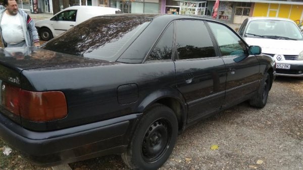 Произведена през март 1993, с бензинов мотор със 150 конски сили. Пробегът е посочен като 220 000 км. 
