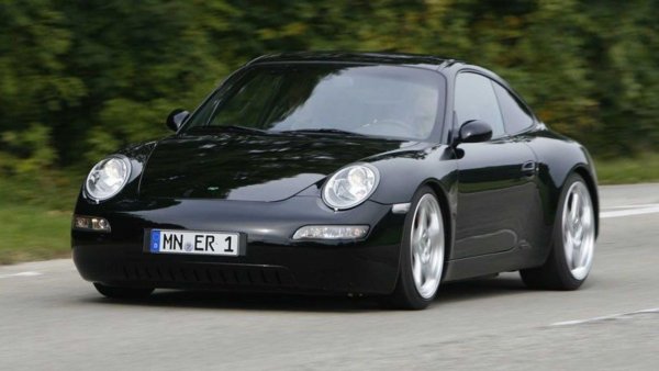 Това е концепт, роден през 2008 г. в опит на германската компания да направи първата си електрическа спортна кола. Той има електромотор, развиващ 201 к.с. и 650 Нм. Пробегът варира от 250 до 320 километра в зависимост от стила на шофиране.