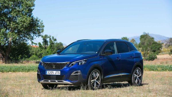 При закупуване на автомобил втора ръка френската марка Peugeot е един от фаворитите на потребителите, като за това сериозна заслуга има 3008. Пространство, оборудване и ефективност на двигателите са трите думи, които могат перфектно да опишат този компактен SUV. 