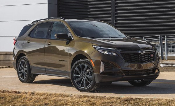 Equinox не е най-новият компактен кросоувър в този списък и е малко по-назад от своите конкуренти по отношение на продажбите, като резултатите му за първите 3 тримесечия са спаднали с 6% спрямо същия период на 2022 г.