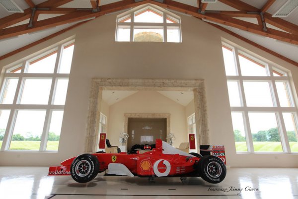 Частна колекция от 82 суперколи