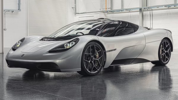 Години на производство: 2023

Модел - GMA T.50

Двигател - 4.0-литров V12 (Cosworth GMA)

Мощност  - 661 к.с.

Въртящ момент - 478 Нм

Ускорение от 0 до 100 км/ч - под 3,0 секунди

Мощност/литър - 165.3 к.с./литър

Ограничител на оборотите - 12 100 об/мин