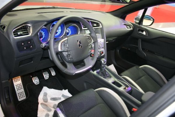 Автосалон София 2011