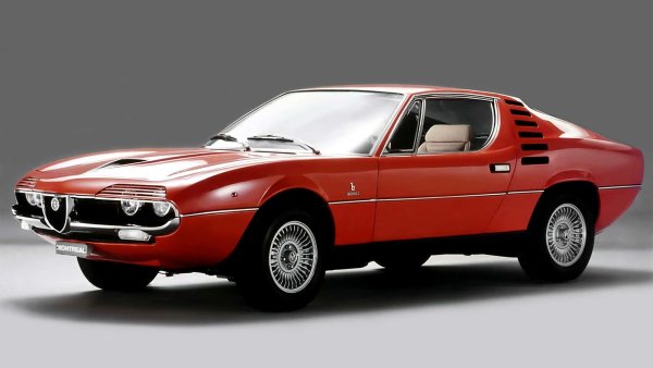 Сред серийните автомобили, проектирани от Марчело Гандини, със сигурност не можем да забравим Alfa Romeo Montreal. Грандиозно купе с 2.6 V8 преден двигател и задвижване на задните колела.

Стилистичните знаци, взети от Miura, не са малко, като се започне с прототипа, представен на Expo '67 в Монреал през 1967 година. Производствената версия се ражда на автомобилното изложение в Женева през 1970 г. и продава над 3900 бройки до 1977 г.
